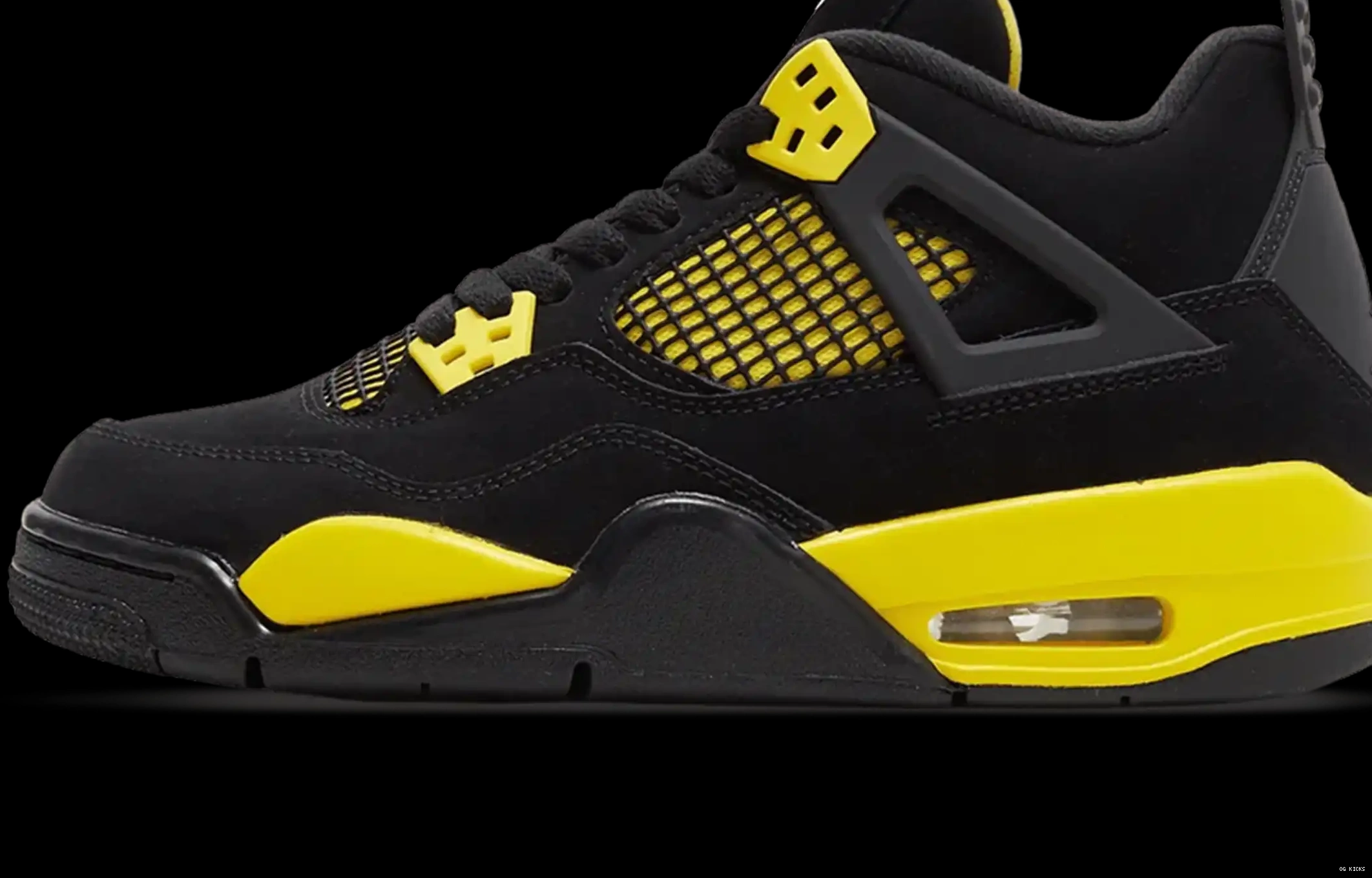 GS Jordan Retro Air 4 'Thunder' 2023 0610